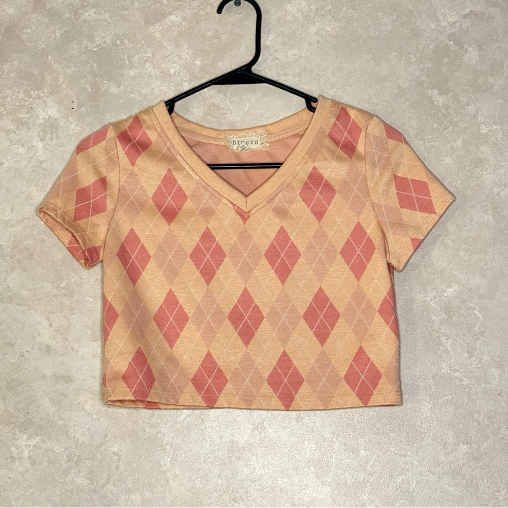 adorable girly pink argyle crop top